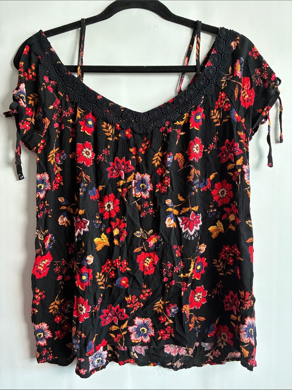 Boho Floral Off-Shoulder Blouse - Black with Red & Gold Floral Print